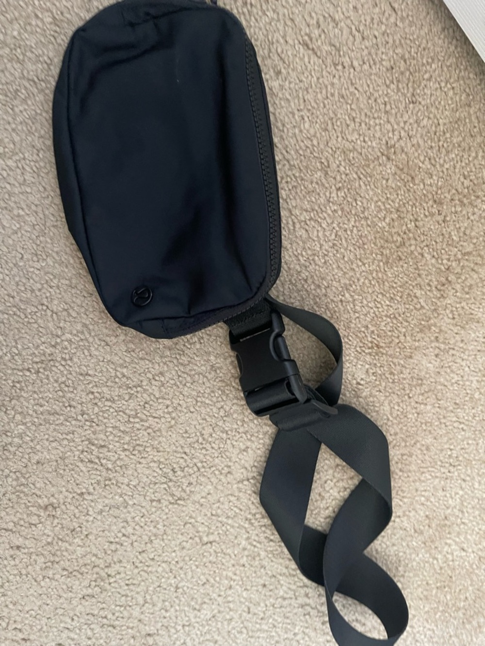 lululemon athletica Black Men's Sling Belt Bag